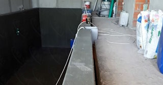 Гидроизоляция бассейнов полимочевиной Минеральные Воды от 958 руб.
